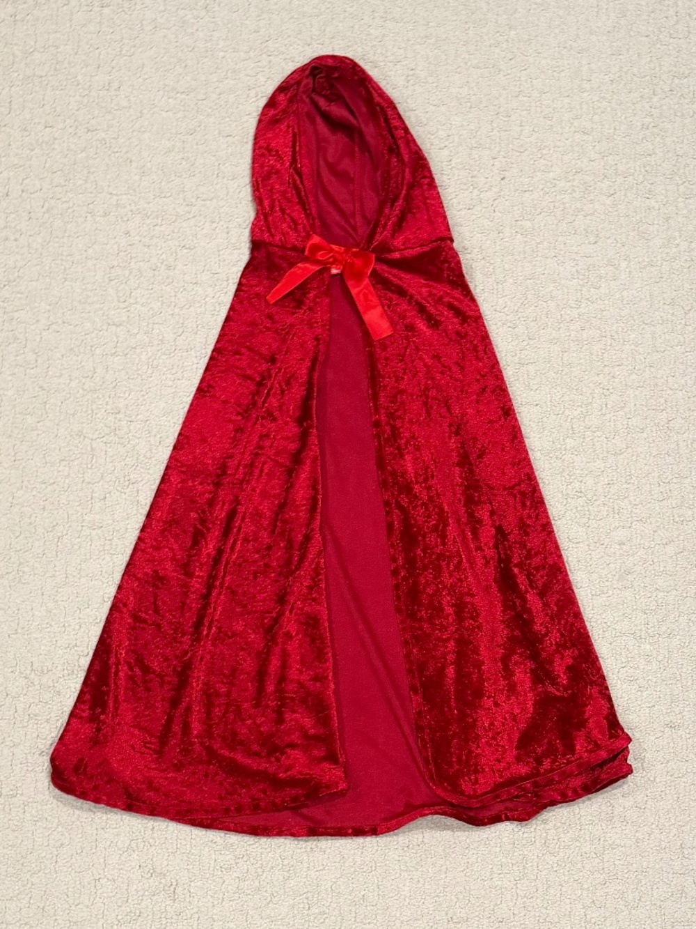 Kids Great Pretenders Hooded Synthetic Velvet Cape Size 5-7